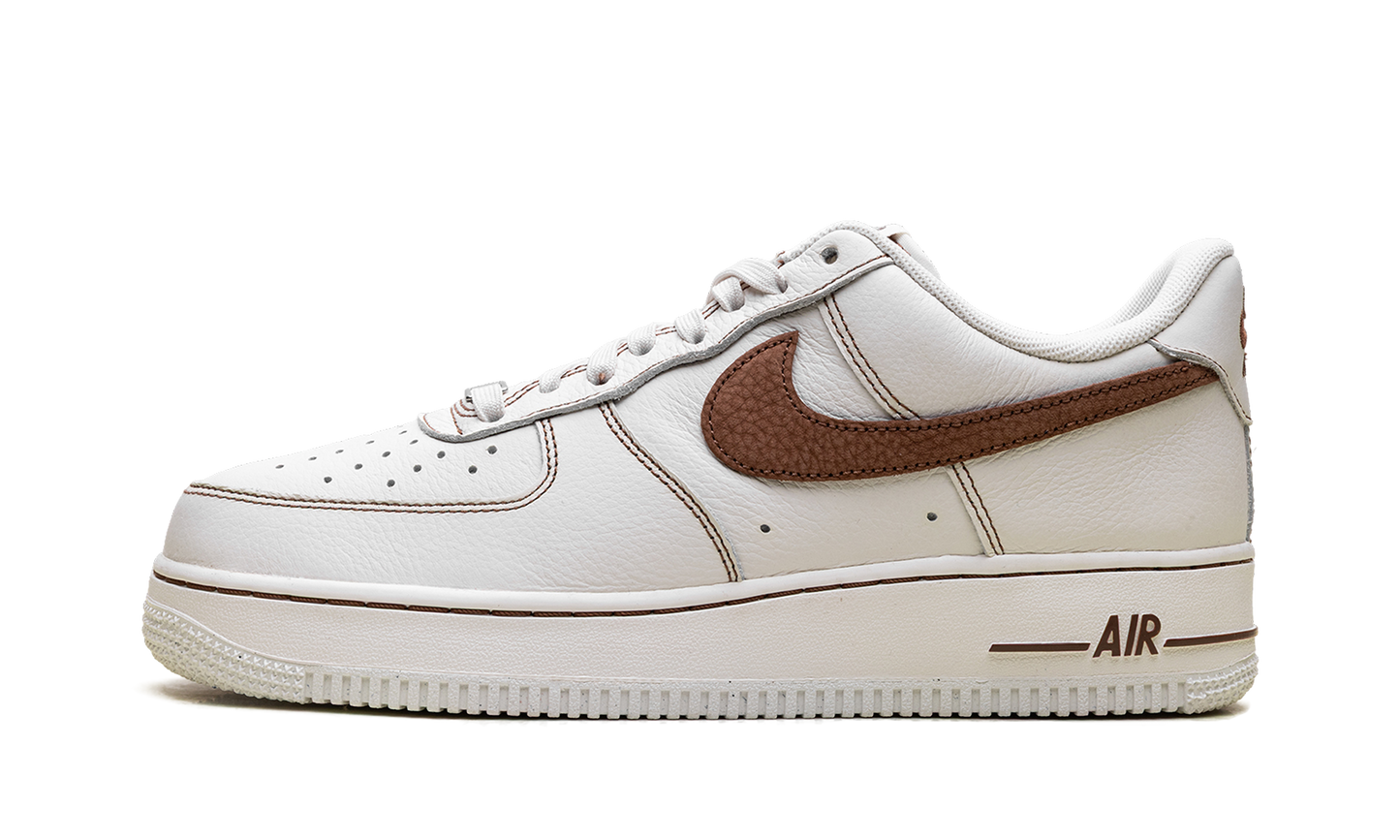 Nike Air Force 1 '07 LV8 "Ivory Saddle Bro" HQ2037 101