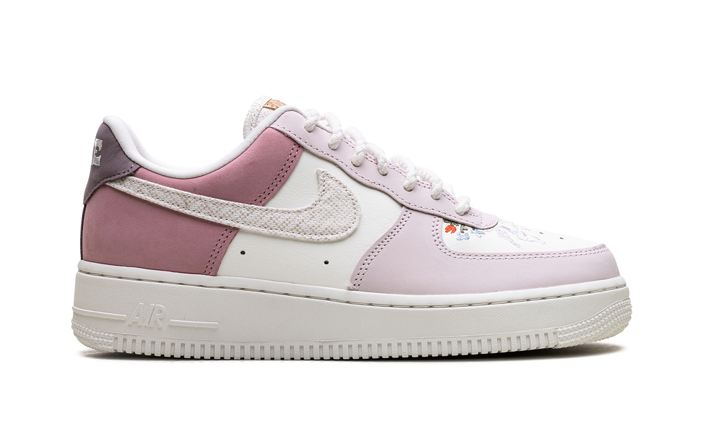 Nike Air Force 1 Low WMNS Mushroom IB8874 111