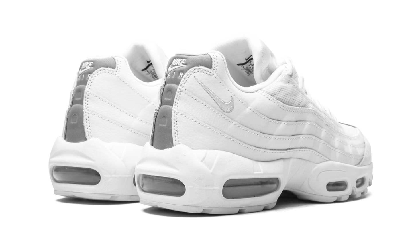 Nike Air Max 95 Essential AT9865 100