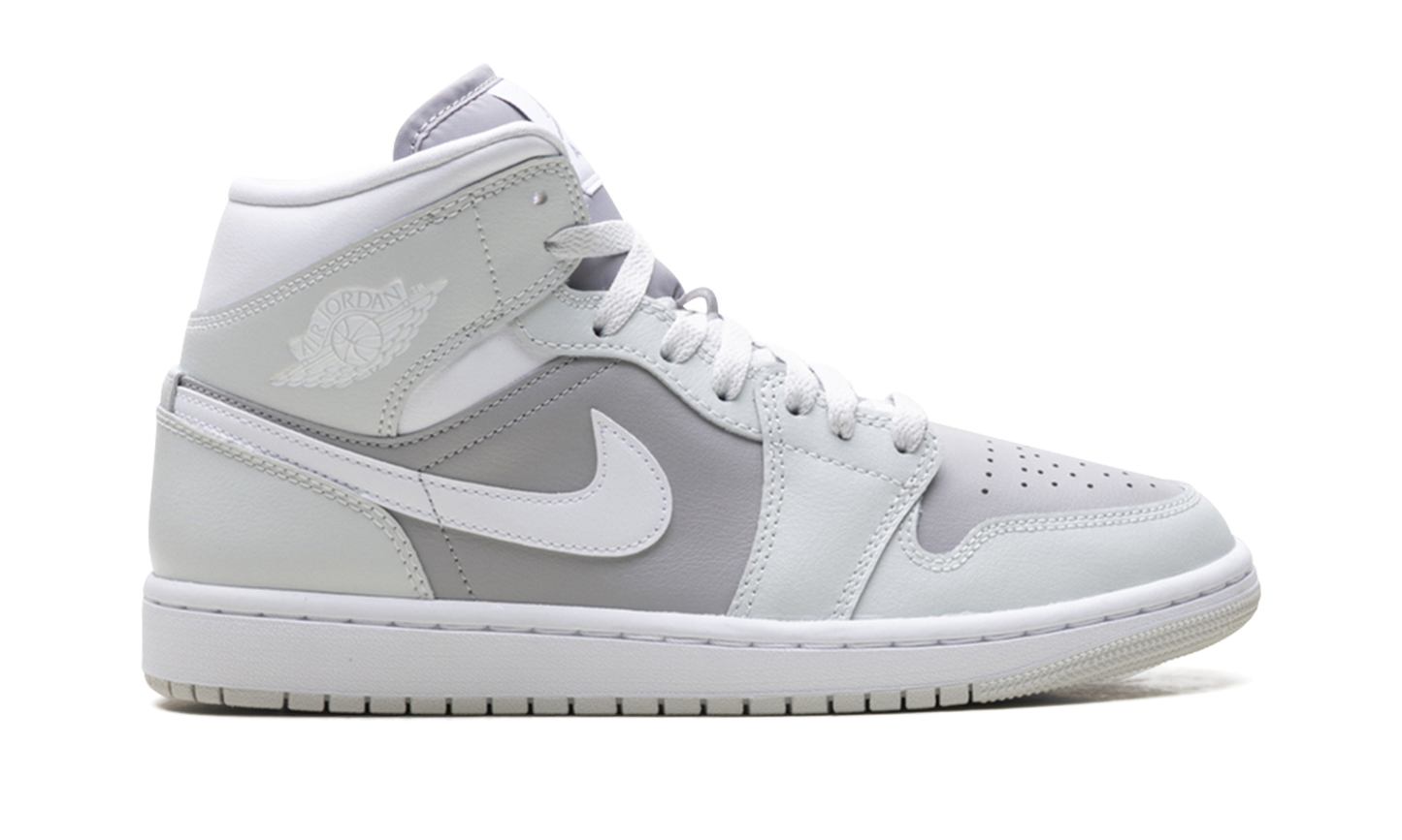 Air Jordan 1 Mid WMNS Photon Dust Atmosphere Grey BQ6472 008