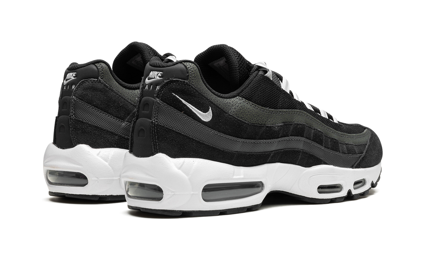 Nike Air Max 95 "Black / Pure Platinum" DM0011 009