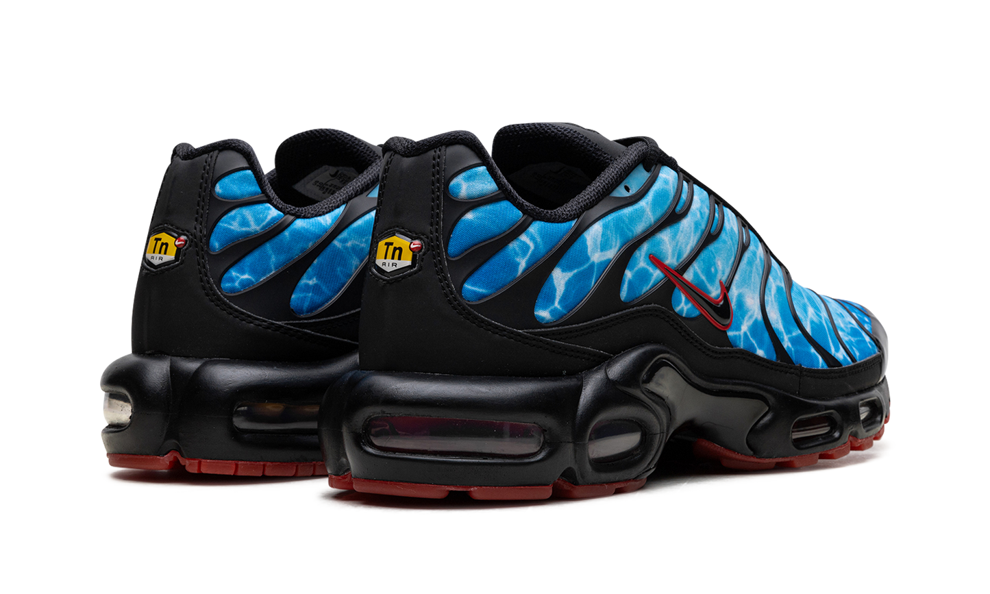 Nike Air Max Plus "Shark Attack" HQ3824 001