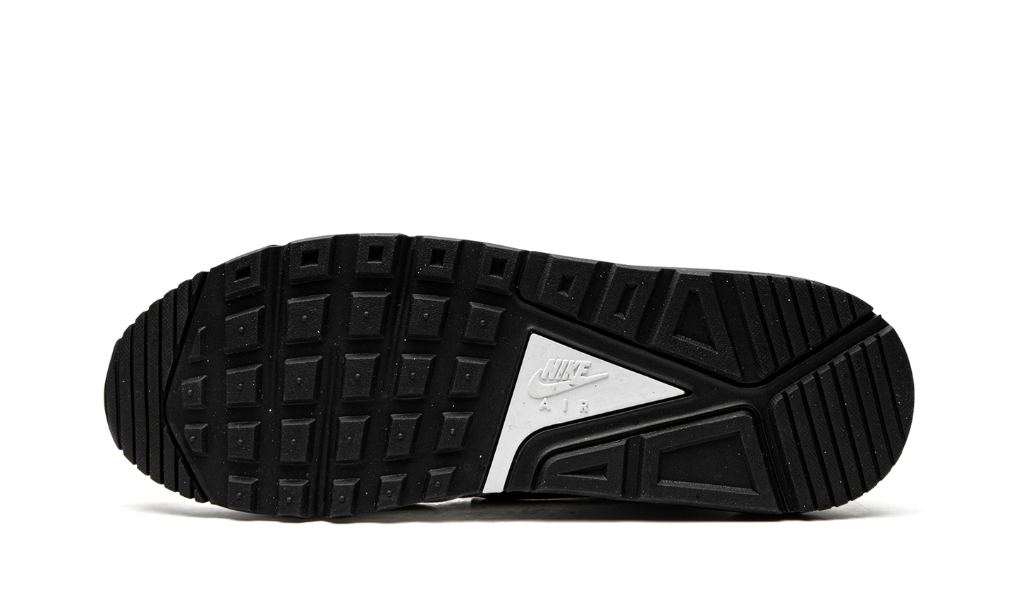 Nike Air Max IVO 580518 106