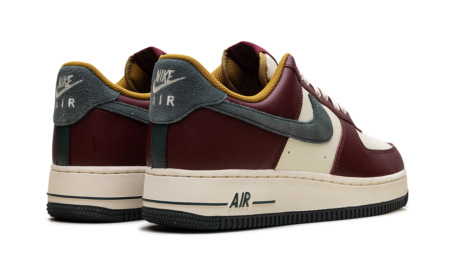 Nike Air Force 1 "Dark Team Red Vintage Green" HQ3612 113