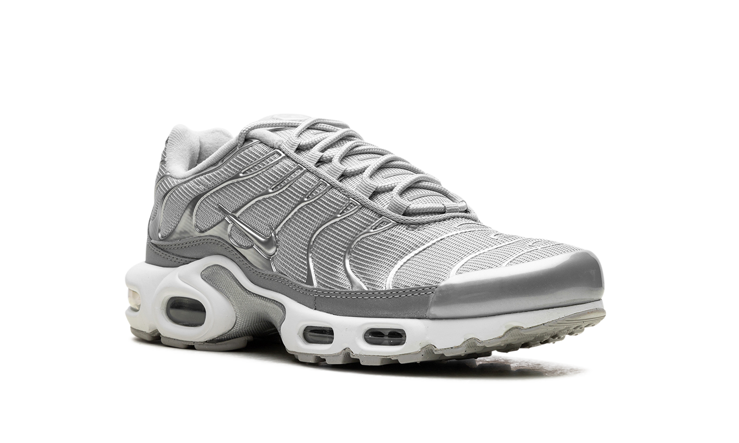 Nike Air Max Plus "Metallic Silver" Fj1012 095