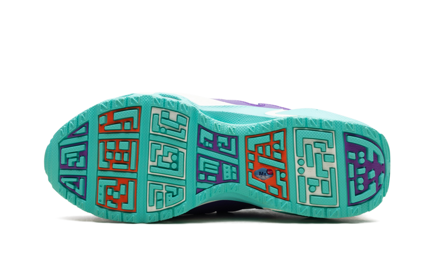Nike Air Max Sunder WMNS "Doernbecher" IB6068 920