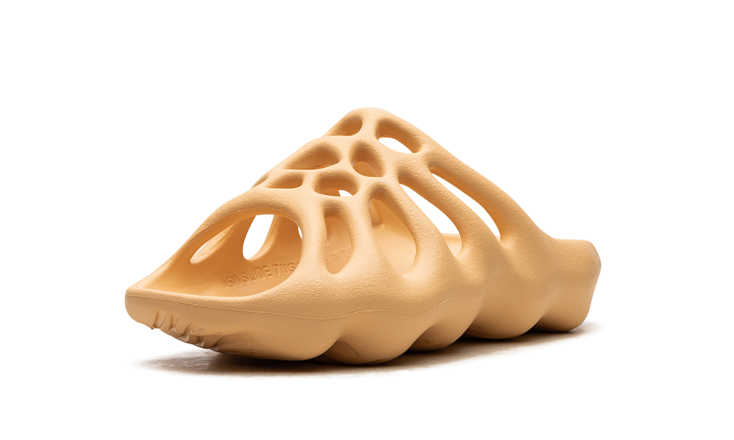 Yeezy 450 Slide "Cream" GZ9864