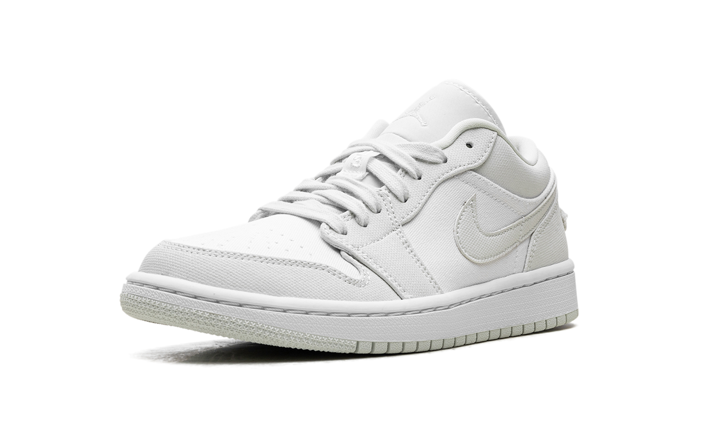 Jordan 1 Low WMNS Spruce Aura CW1381 003