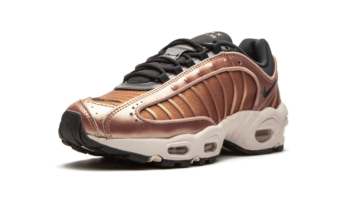 Nike AIR MAX TAILIND 4 WMNS "Metallic Red Bronze" CT1184 900