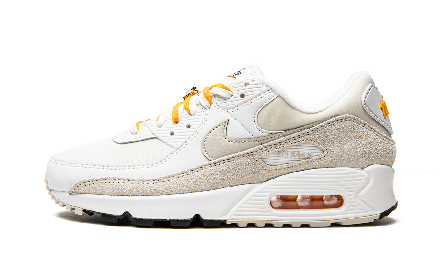 Nike AIR MAX 90 NMS WMNS "Light Bone University Gold"
