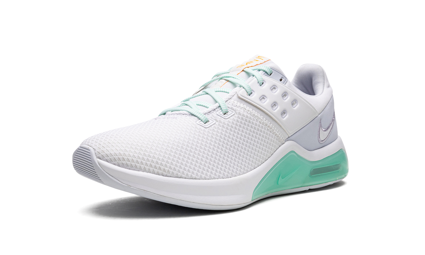 Nike WMNS Air Max Bella TR 4 CW3398 101