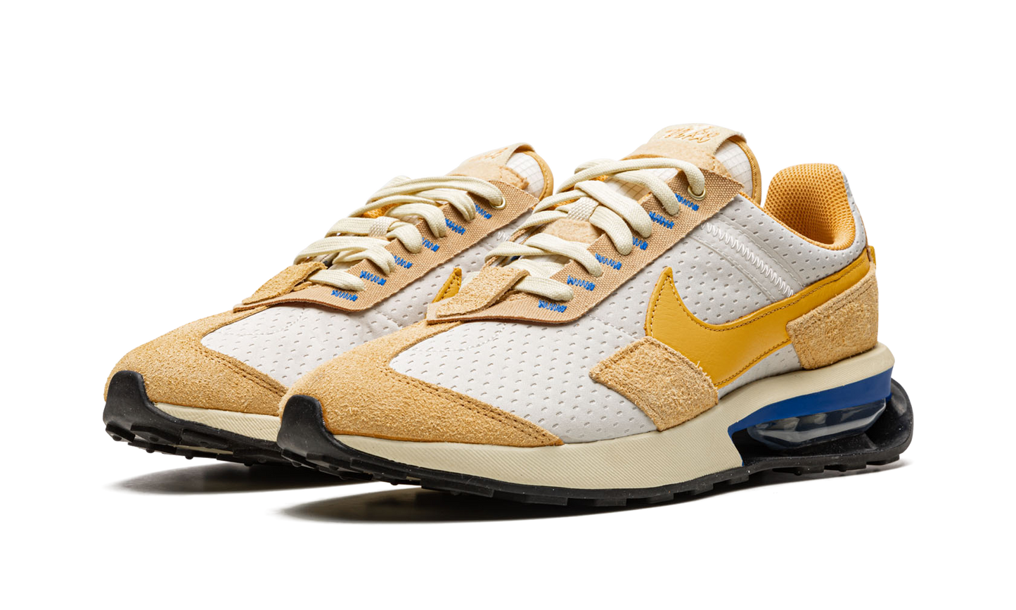 Nike Air Max Pre-Day "Warm-core" DO2381 737