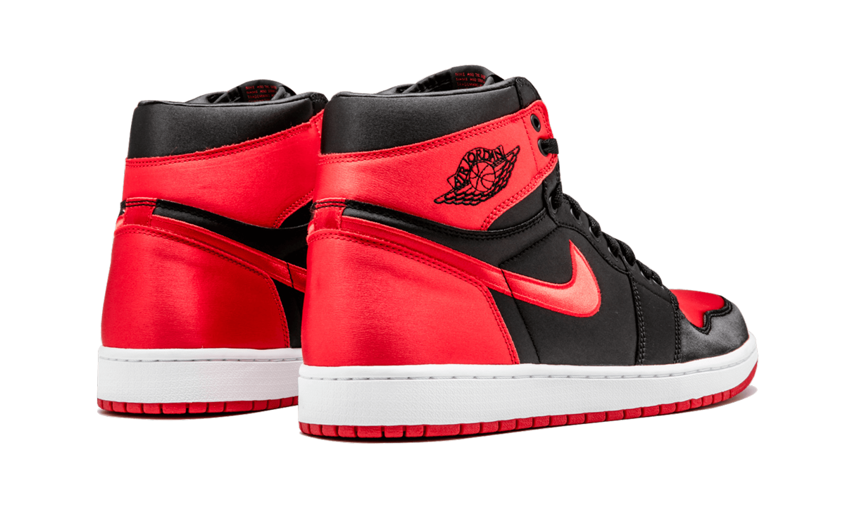 Air Jordan 1 Retro High OG SE Satin Banned 917359 001