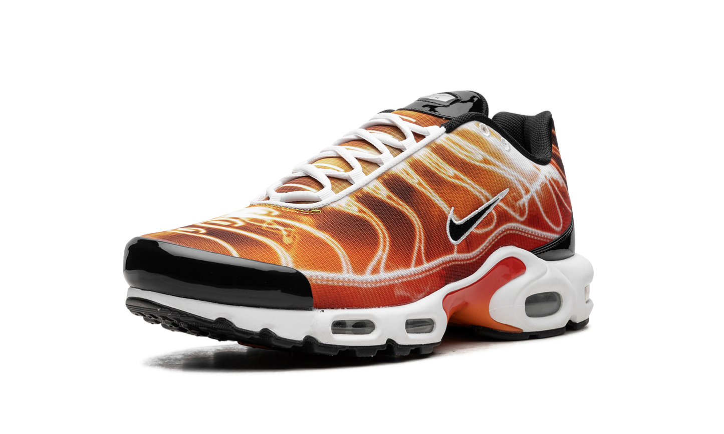 Nike Air Max Plus "Light Photography - Sport Red" DZ3531 600