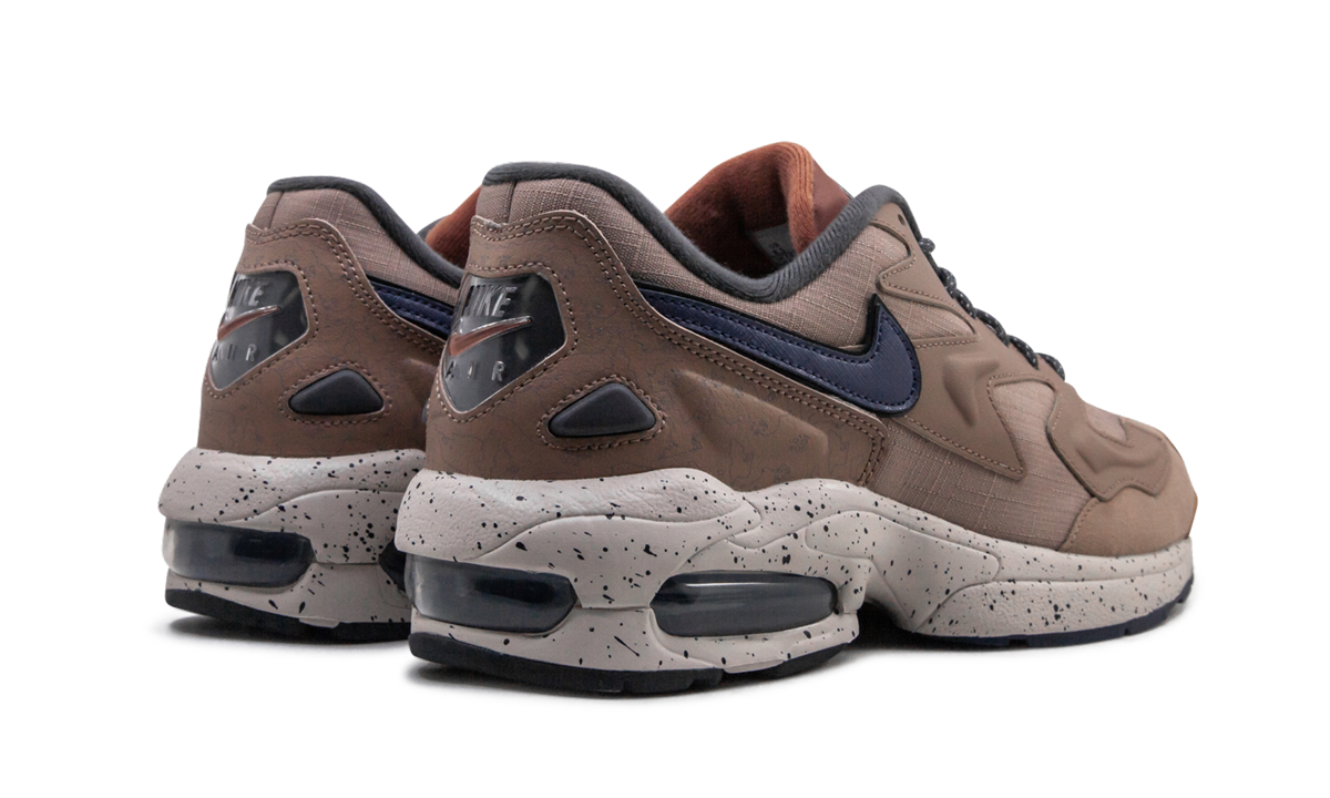 Nike Air Max2 Light LX CJ9997 201
