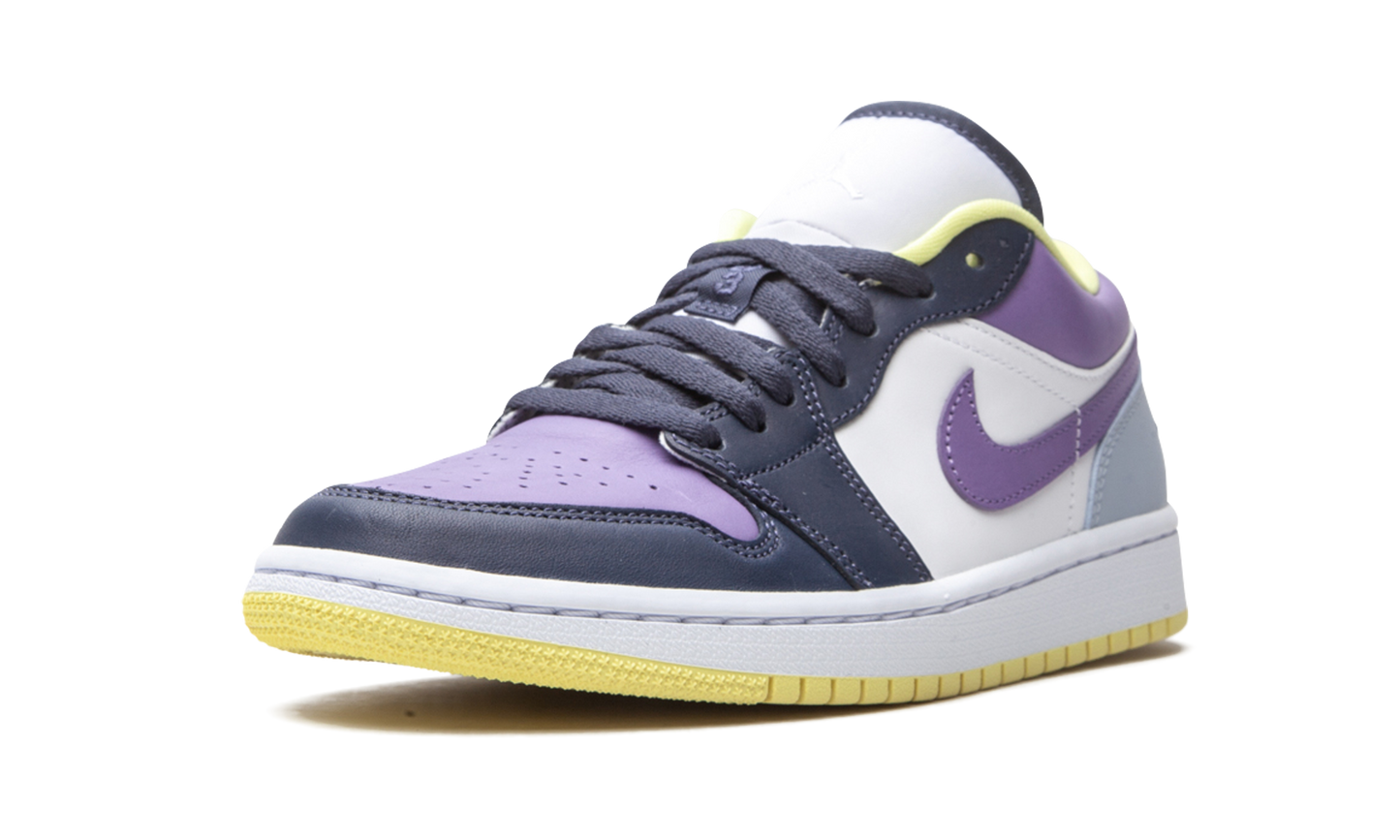 AIR JORDAN 1 LO SE WMNS Mismatched Purple / Magenta DJ4342 400