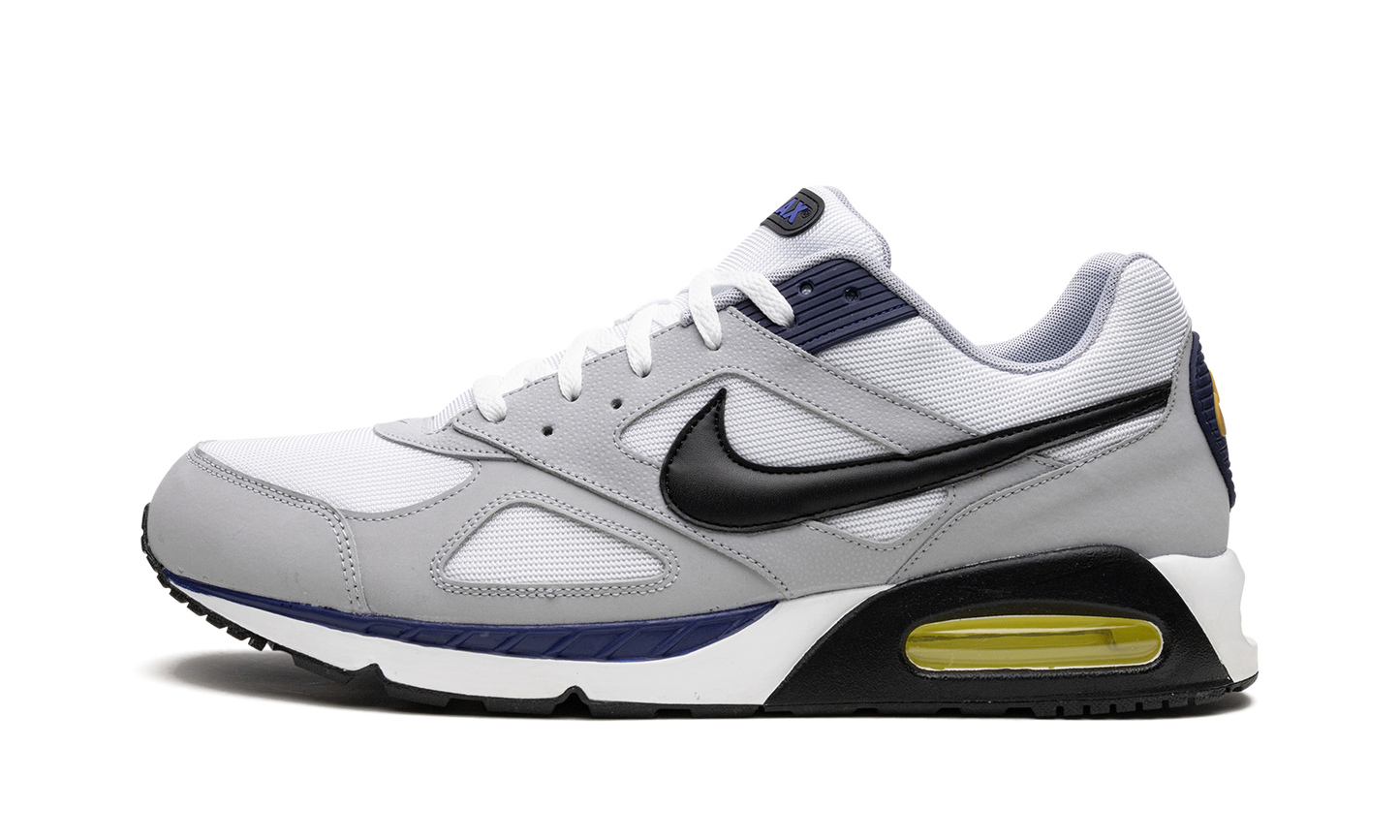 Nike Air Max IVO 580518 102