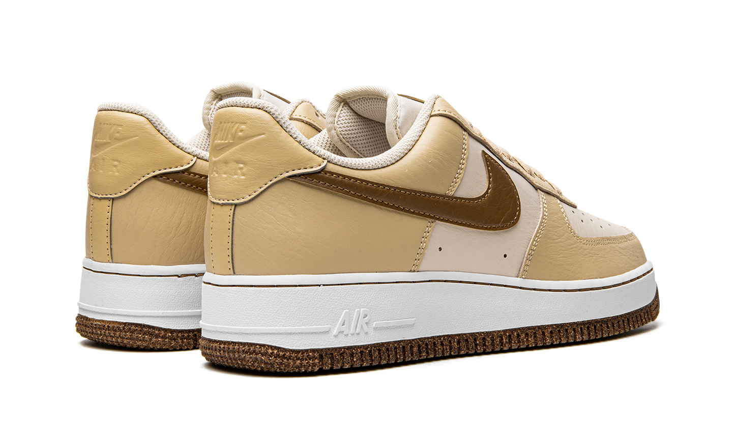 Nike Air Force 1 Low '07 LV8 "Inspected by Swoosh" DQ7660 200