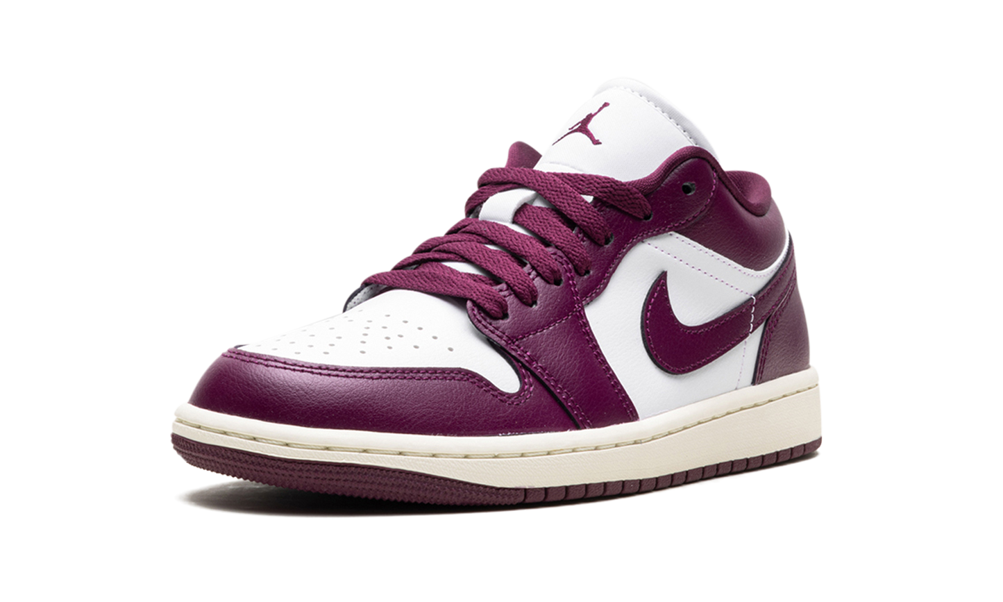 Jordan 1 Low WMNS Bordeaux DC0774 161