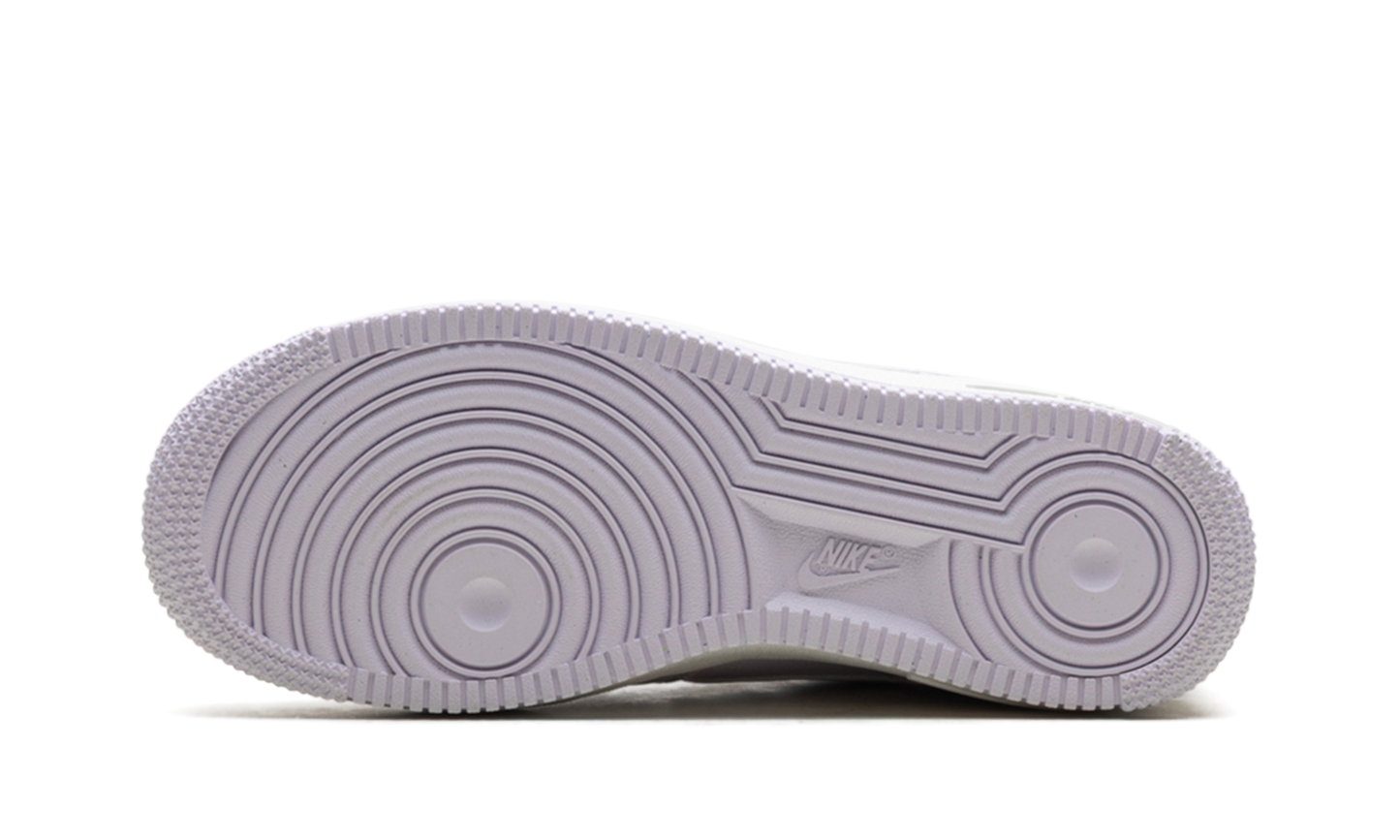 Nike AIR FORCE 1 '07 NEXT NATURE WMNS Barely Grape DV3808 500
