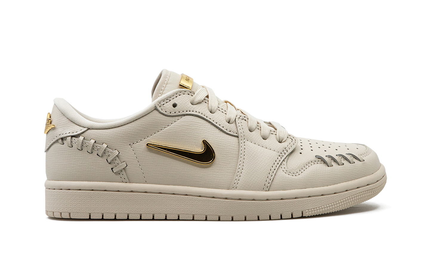 Air Jordan 1 Low WMNS Method of Make - Legend Light Brown FN5032 200