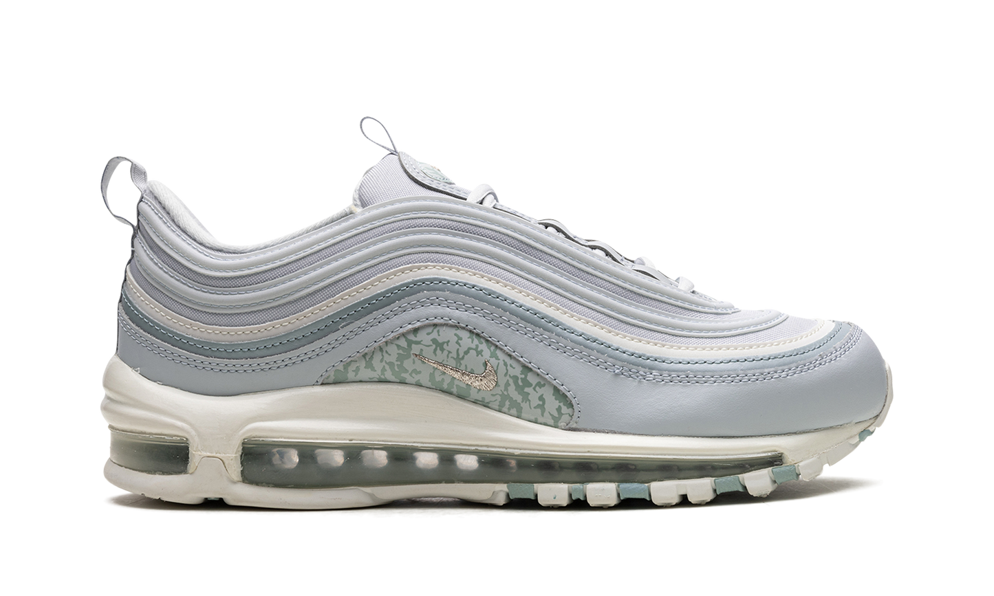 Nike NIKE AIR MAX 97 WMNS "Aura Reflective Camo" DJ5434 400