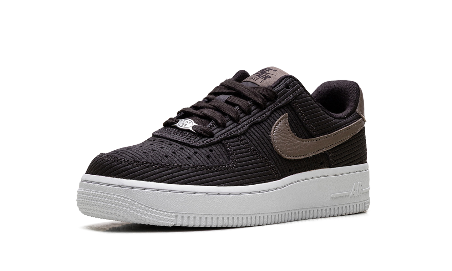 Nike Air Force 1 '07 WMNS Corduroy Velvet Brown IM6533 200
