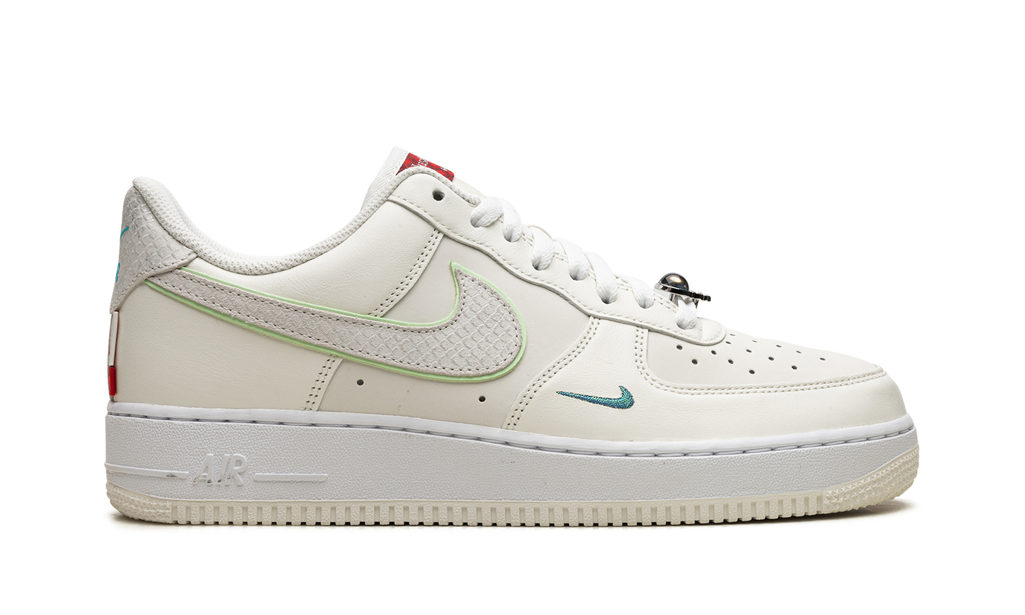 Nike Air Force 1 "Year of the Dragon" FZ5052 131