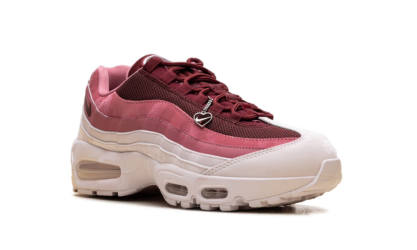 Nike Air Max 95 WMNS "Valentine's Day 2026" IB8155 600