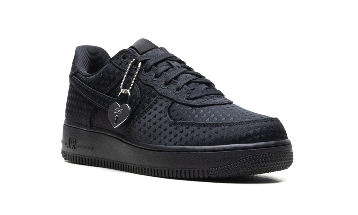 Nike Air Force 1 Low WMNS Valentine's Day - Triple Black IQ9965 001