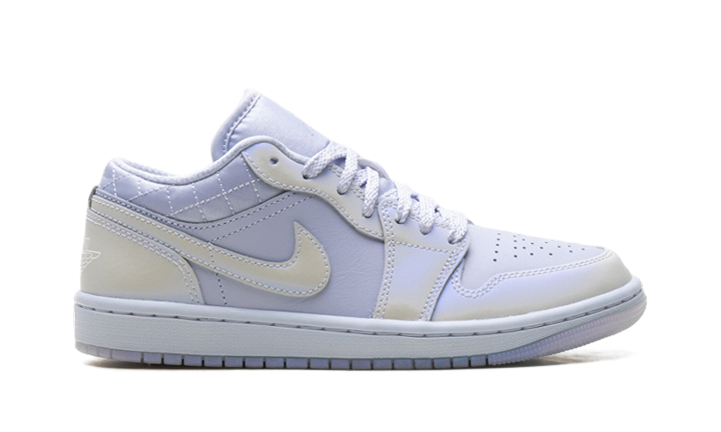 Air Jordan 1 Low SE Wmns Ghost Pearlized Quilt IM5129 010