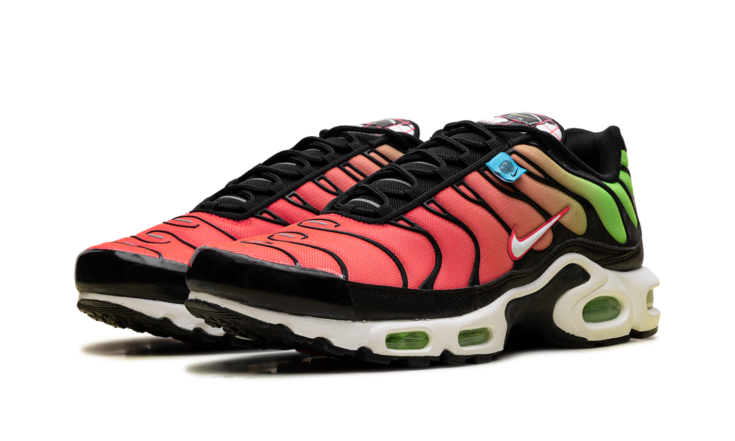 Nike Air Max Plus WW "Worldwide Pack Crimson Green" CK7291 001
