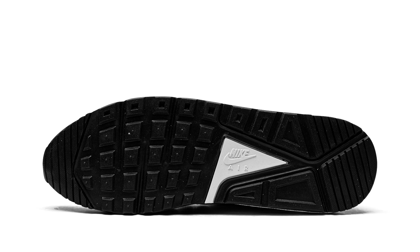 Nike Air Max IVO 580518 011
