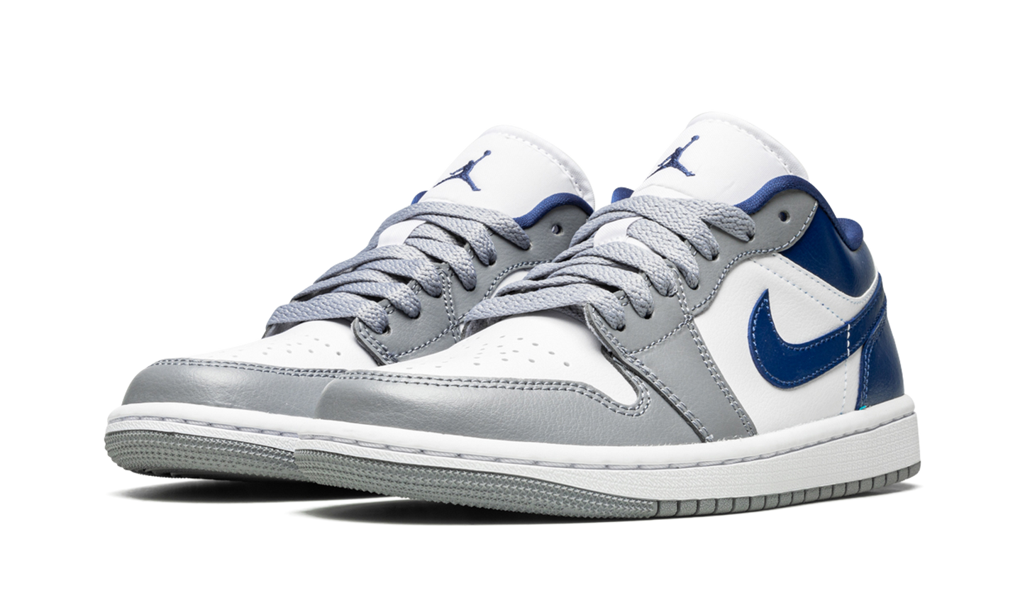 Air Jordan 1 Low WMNS Stealth / French Blue DC0774 042