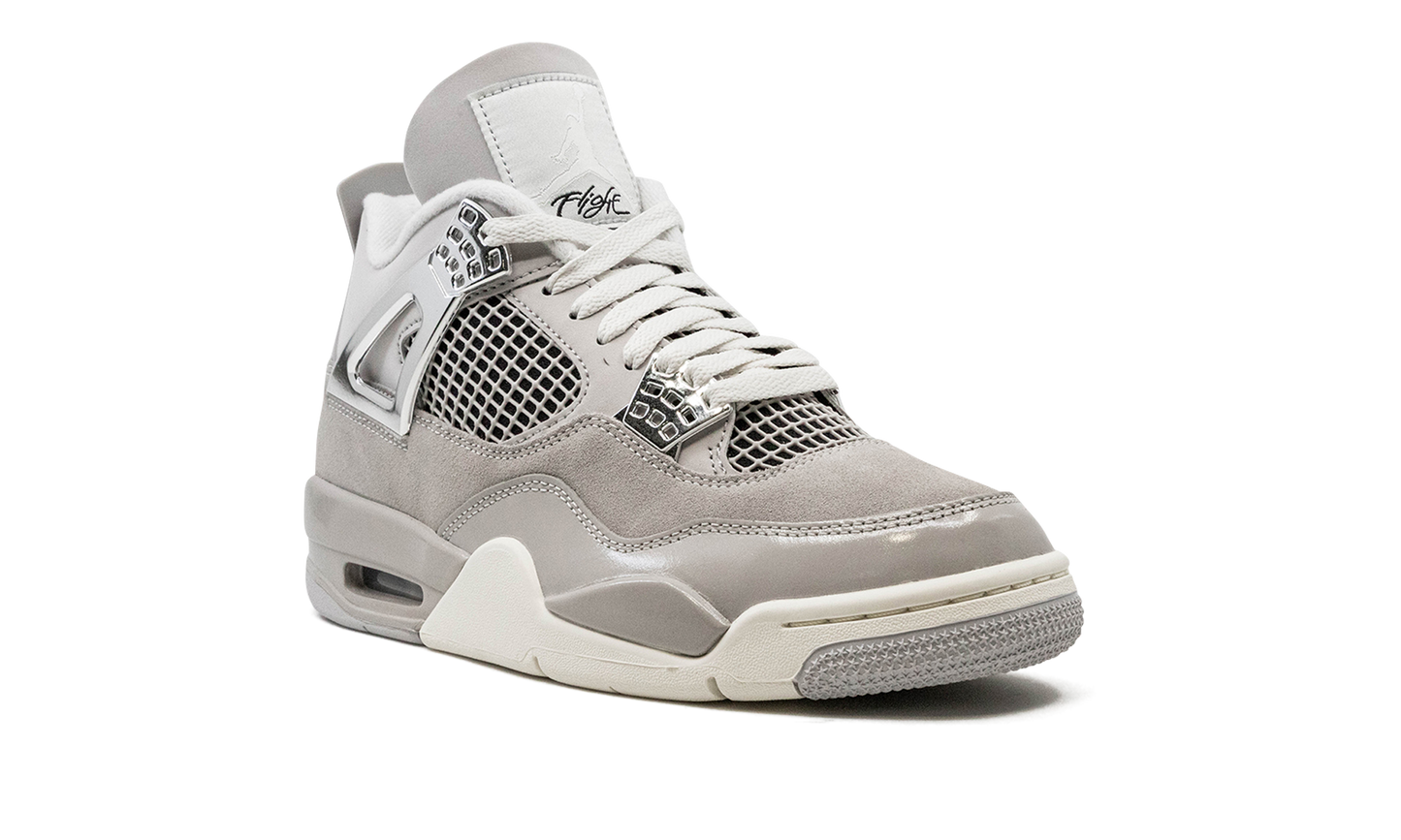 Air Jordan 4 WMNS Frozen Moments AQ9129 001