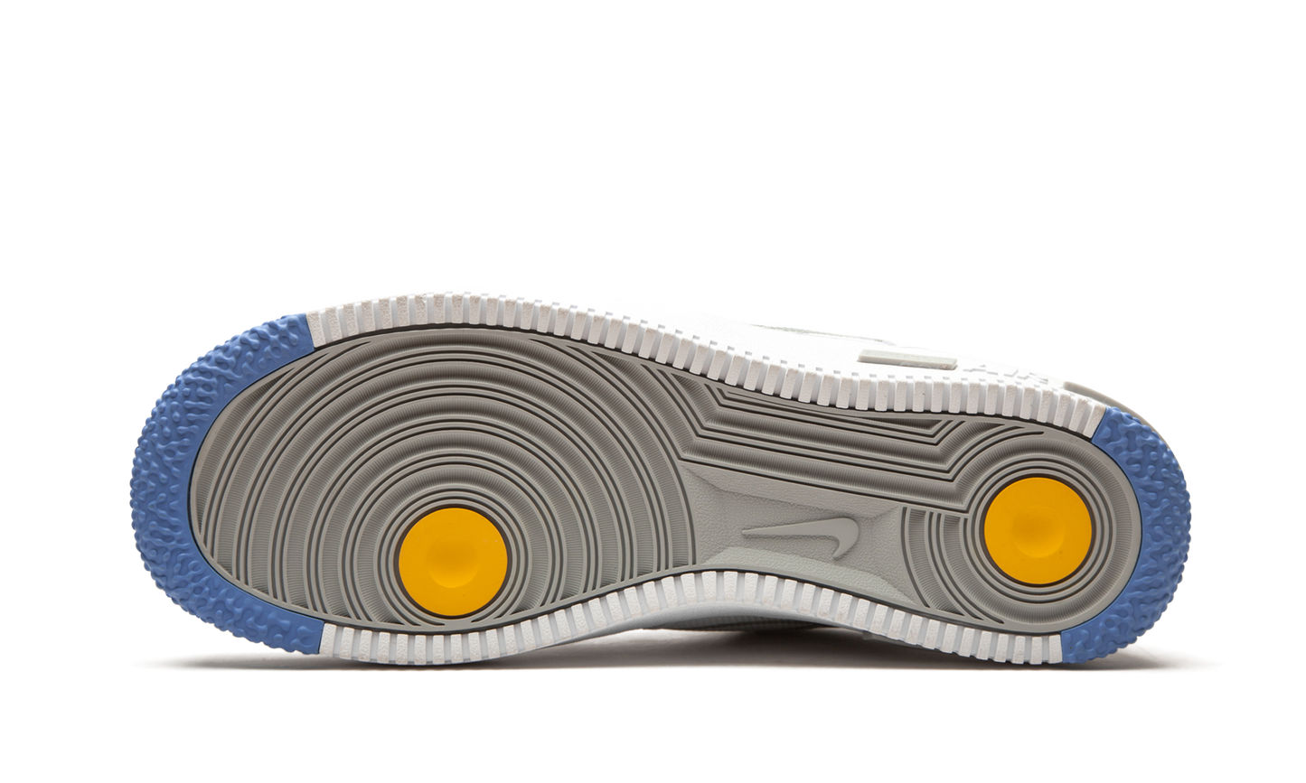 Nike AIR FORCE 1 REACT CT1020 100