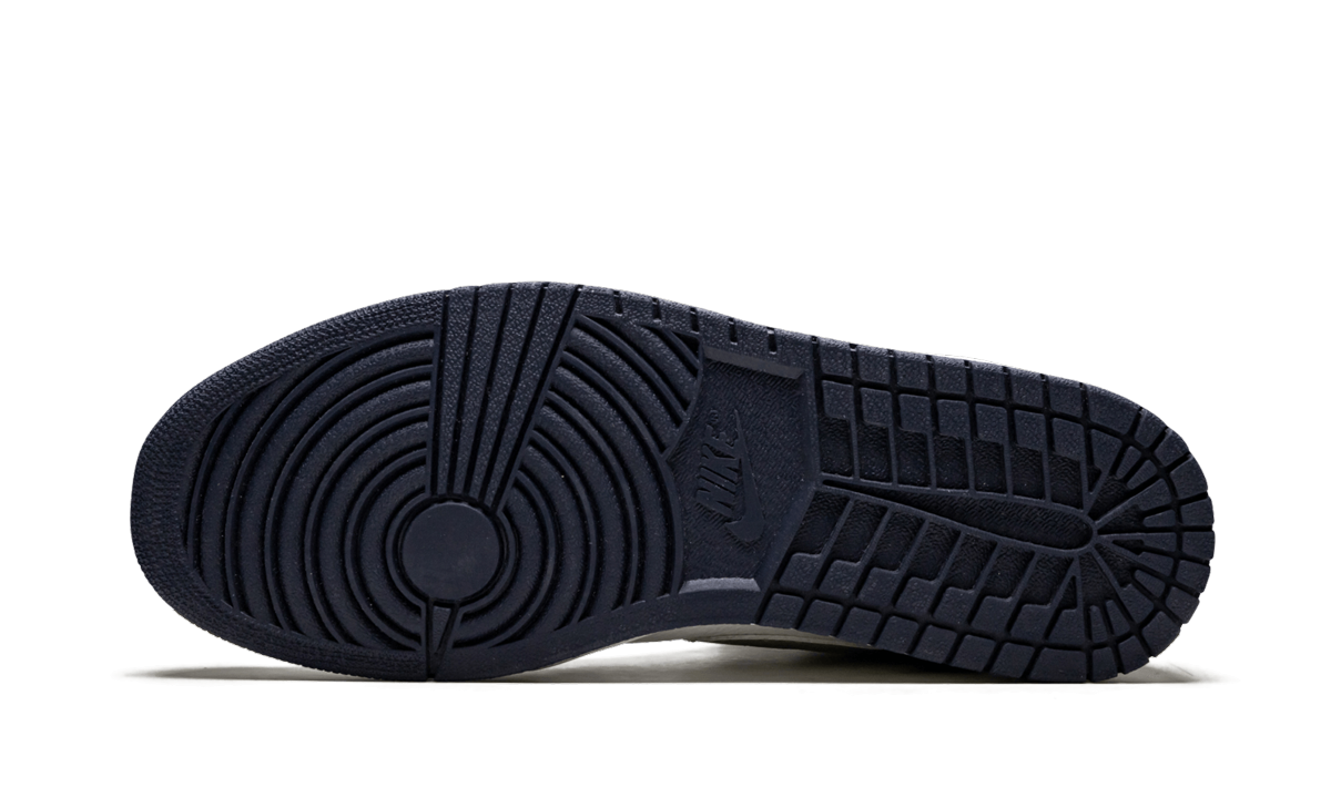 Air Jordan 1 Retro + 136065 101