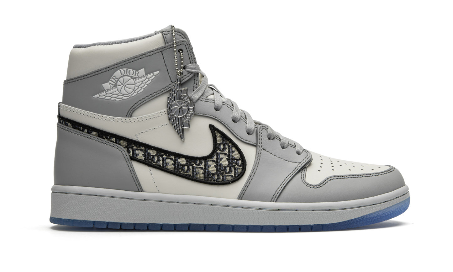 Air Jordan 1 Retro High Dior CN8607 002