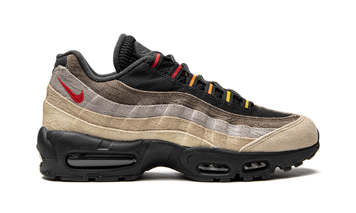 Nike Air Max 95 "Topographic" DV3197 001