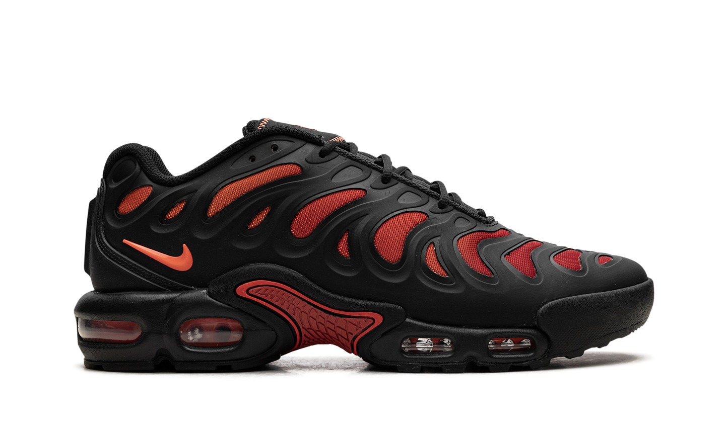 Nike Air Max Plus Drift "Black Dragon Red" FD4290 010