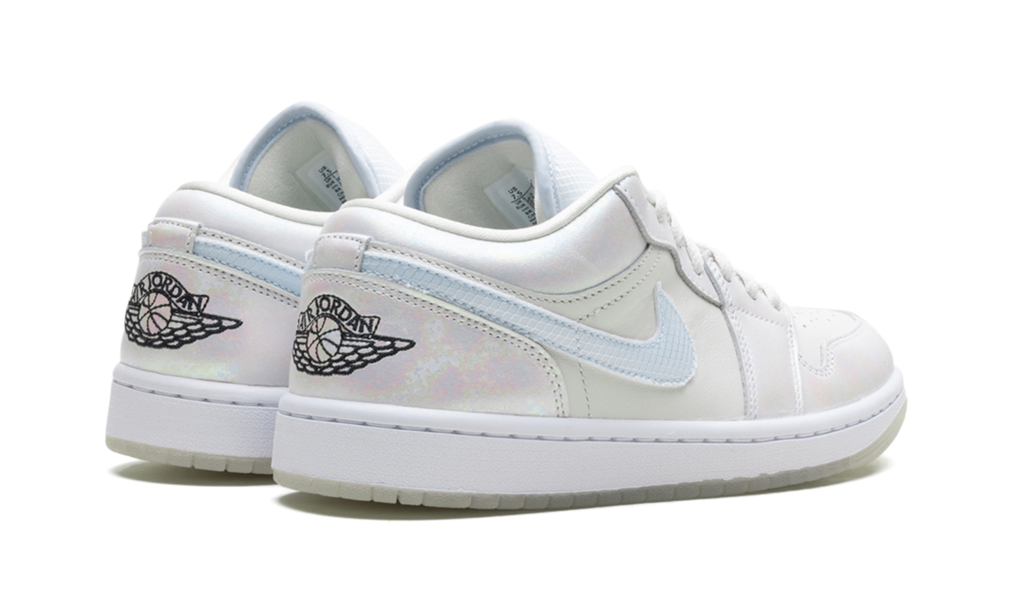 Jordan 1 Low SE WMNS Year of the Snake HF4080 001