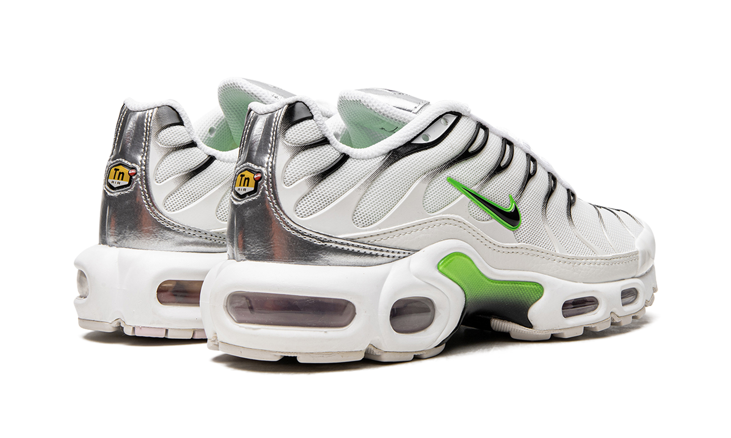Nike AIR MAX PLUS MNS WMNS DN6997 100
