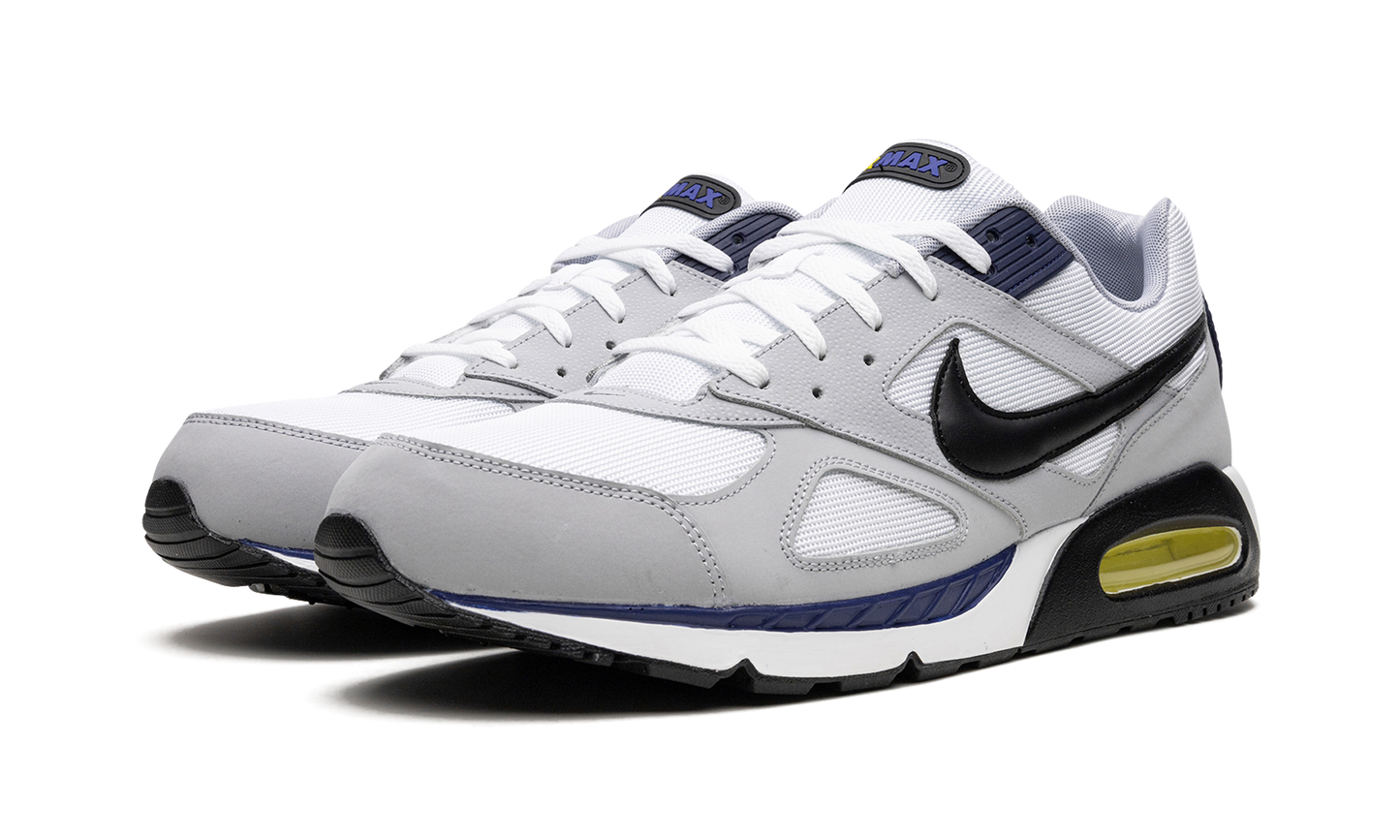 Nike Air Max IVO 580518 102