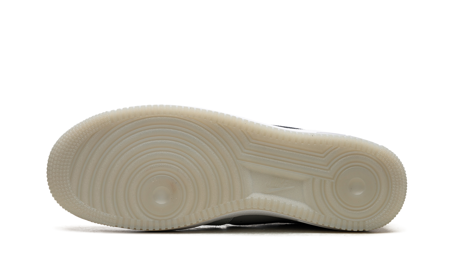 Nike Air Force 1 '07 LV8 "Pure Platinum / Light Carbon" FJ4170 001