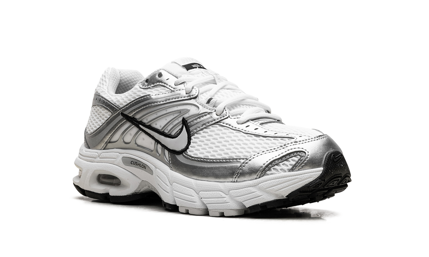 Nike Air Max Moto 2K WMNS "White / Metallic Silver" HQ2056 103