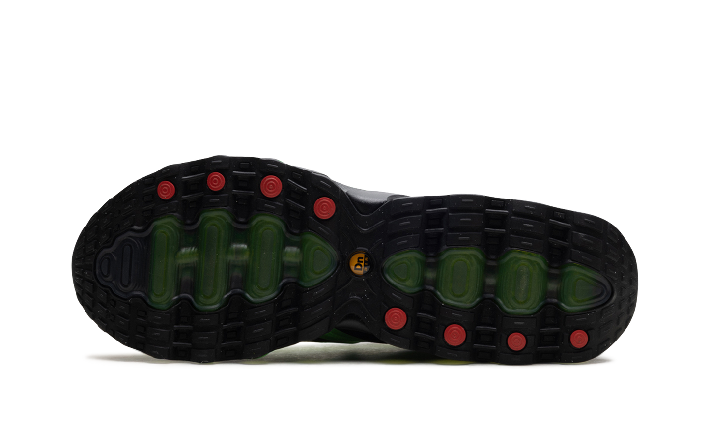 Nike Air Max DN8 "Black Green" HQ4681 010