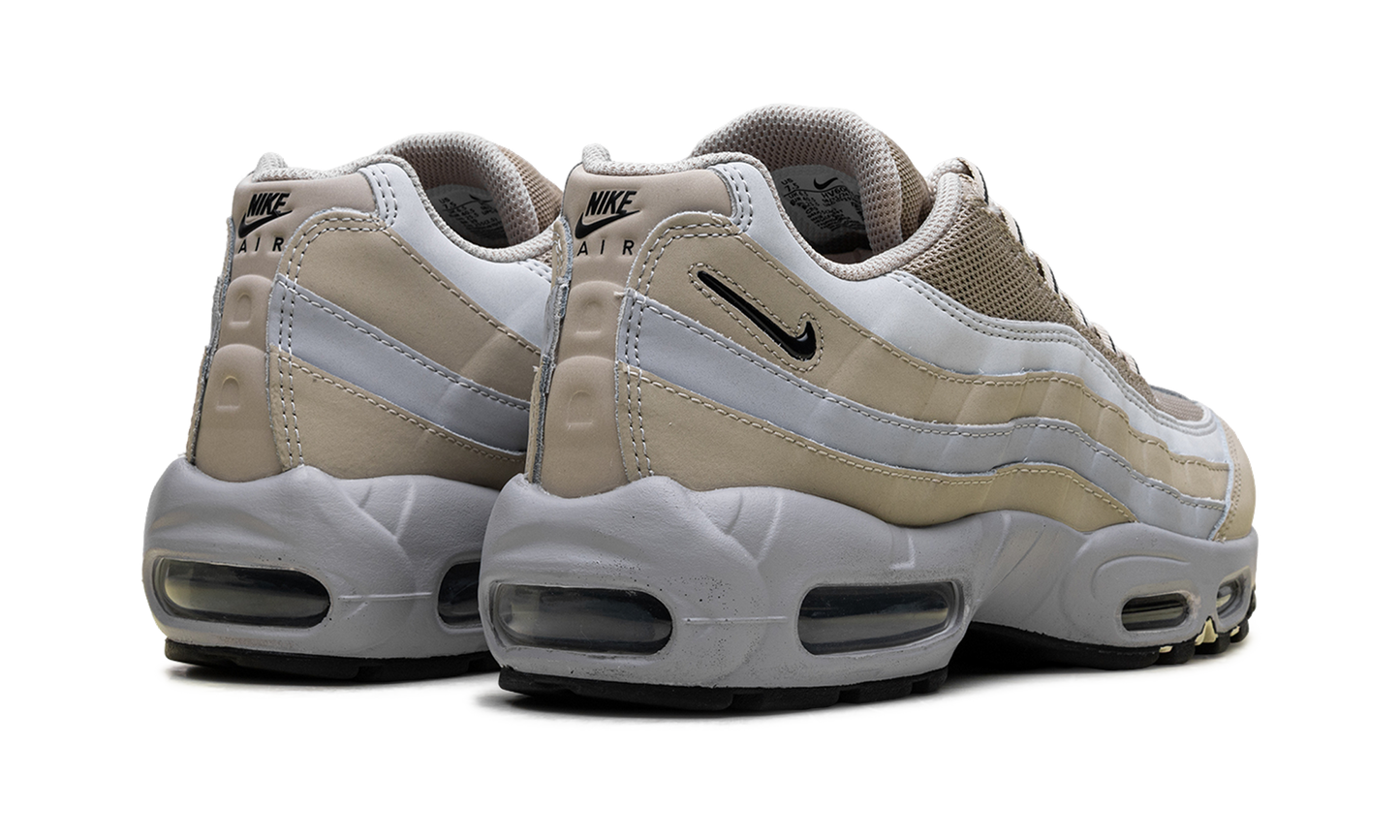 Nike Air Max 95 "Desert Khaki" HV6062 200