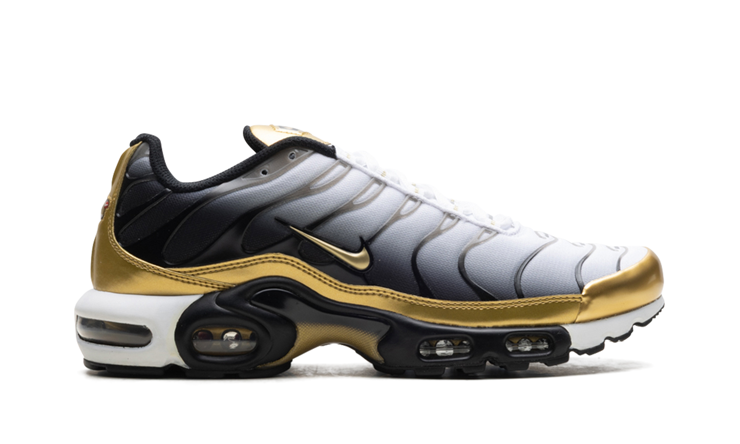 Nike Air Max Plus "Footlocker - 50th Anniversary" HM0352 100