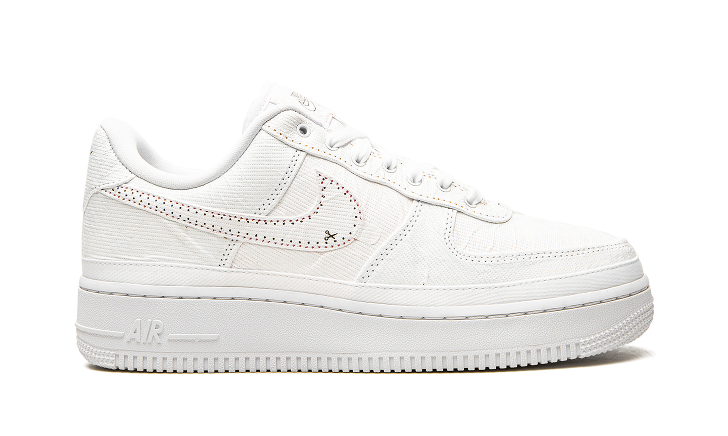 Nike AIR FORCE 1 LO LX WMNS Reveal CJ1650 101