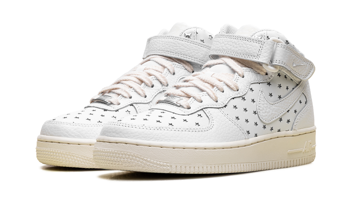 Nike AIR FORCE 1 MID WMNS CUT OUT STARS DV3451 100